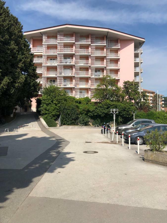 Room 211 - Aparthotel Jadranka Portoroz Exterior photo